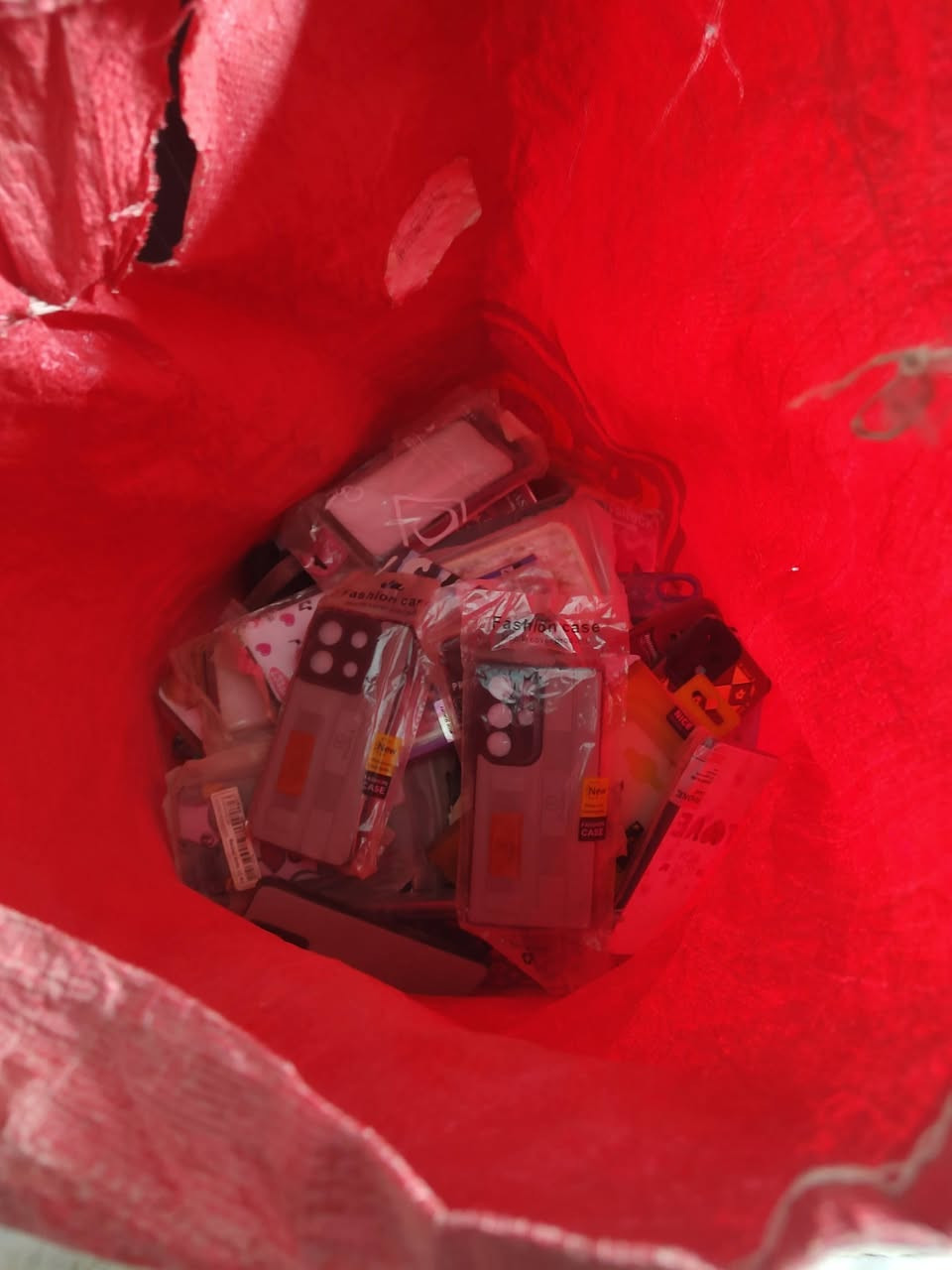 سلام عليكم كفرات اندرويد ايتمات مشكلة العدد فوك ال250 قطعه السعر 100 الف توصيل موجود كل المحافظات 
*********** اتصال
*********** واتساب
