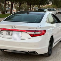 أزيرا • ٢٠١٥ • بدون صبغ