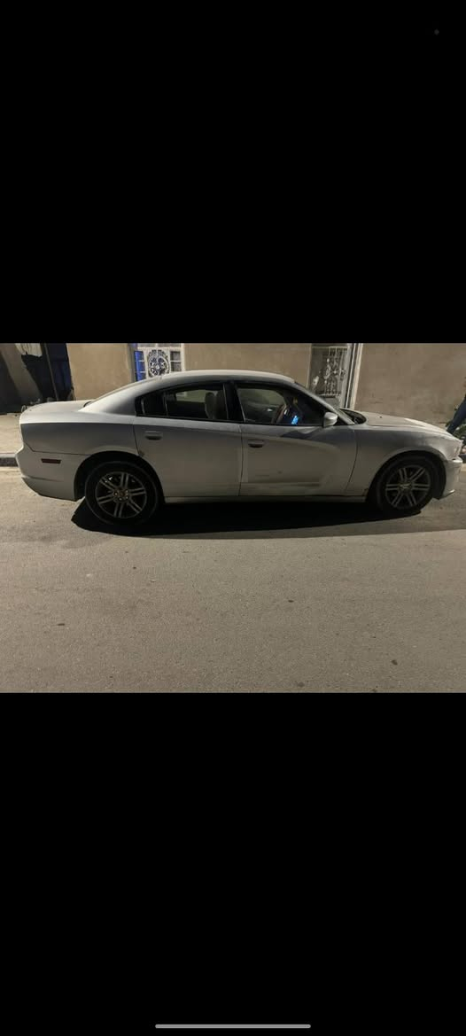 سلام عليكم جارجر مديل 12 ارقامه ضايعه مكينه كفاله الكير كام كهربائيات كله شغاله بس خليت عصارات وكام لكير تواصل ع رقم *********** سعره 110
