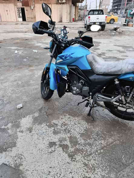 سلام عليكم دراجة rk 2024 مرقم سنوية رقم اربيل مكينة 200 دراجة بلادي برغي ممفتوح الدراجة بيها نضوح بالدبل الامامي والدشبول مفطور  بس كله شغال مكينتها ناعمة ممفتوحة والگير يرادله جوزة بس مال البوش غراضها كلها موجودة بشركة ورخيصه
الشراي يتصل على الرقم ممتواجد واتس 
تفحص وتطلع بايعلك حديدة 
  للبيع ب2400 وبيهة مجال مكاني الاعلام 
الهاتف ***********
