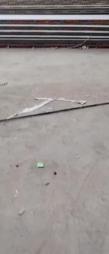 تعلن محلات علي بياع عن وصول وجبة من المزجج الأردني علامة الأسد المعروف المقاوم ضد الكسر واشعة الشمس جميع القياسات من الرول واللوح والأسعار مناسبه جمله  محلات علي بياع شارع السباع فرع النقشات هاتف ***********
