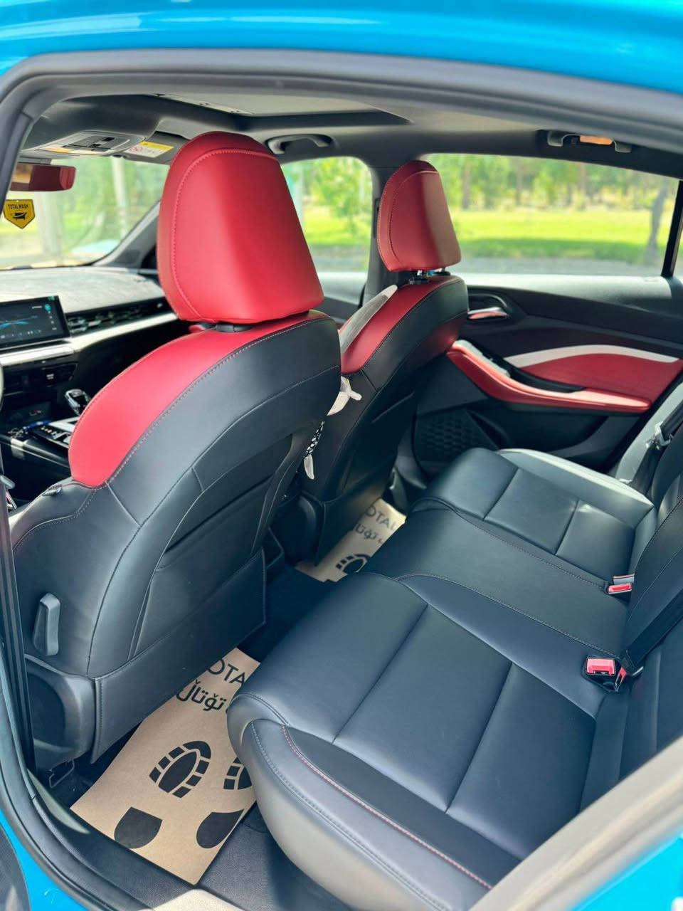 MG GT 2022 
فول فول موصفات باقي من ضمان 4 سنوات كير محرك كهربايات كل صيانه شهريه ودوريه امويسله بل شركة وباقي بل ضمان مابيه اي ضرر او ملاحظه سياره مايشه 72.000
مقود قابل التعديل فئة الكامل مواصفات Luxury
شاشة 10 انش مع نظام بلوتوث محرك 1.5 تيربو
تحكم بالمقود ناقل سرعة دبل كلتش 7 سرعات
مداخل USB مع شاحن قوة المحرك 173 حصان
مدخل كهرباء 12 فولت عزم الدوران 275 نيوتن متر
Android Auto مصابيح نهارية LED
Apple Car Play مصابيح خلفية LED
نظام تحذير الخروج عن المسار مرايا جانبية كهربائية
4 كاميرات مع حساس خلفي اشارات في المرايا الجانبية
نظام تحذير الاصطدام الأمامي مرايا قابلة للطي كهربائيا
عادم مزدوج ( دبل اكزوزت) مقود من الجلد
فتحة سقف مكابح توقف الكترونية EPB
دواسات بنزين وبريك معدنية رياضية مكابح انتظار الكترونية Auto Hold
ارضيات MG ABS
جنط 17 من الالومنيوم نظام الثبات الالكتروني ESP
اطارات ميشلان نظام توزيع قوة الكبح EPD
مصابيح امامية LED نظام مكابح المنعطفات CBC
مقاعد جلد رياضية نظام مراقبة ضغط الهواء في الاطارات
شاشة عدادات 12.3 انش تكييف الكتروني ثنائي المنطقة
مقعد سائق كهربائي ب 6 حركات فتحة تكيييف خلفي
مقعد راكب يدوي ب 4 حركات نوفذ كهربانية
6 وسائد هوائية مثبت سرعة
نوفذ كهربائية مع فتح واغلاف اوتوماتيكي 
لجميع النوافذ ناقل سرعة في المقود (بادل شيفتر)
نظام الاضاءة التلقائية بصمة تشغيل
سعره 129$ بيه مجال بسيط مكان سيارة اربيل 
*********** أربيل, العراق
