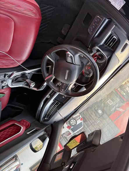 هافال H6 2021 للبيع - مواصفات فول كامل

متوفرة بمواصفات فول كامل (Full Option)، رقم اربيل - 

· الموديل: 2021

· عدد الكيلومترات: 52,000 كم فقط

· الحالة: بحالة الوكالة - مهتمين بالصيانة الدورية

المواصفات الرئيسية:

· المحرك: 2000 تيربو (GD-I) - اقتصادي وقوي

· ناقل الحركة: 7 نمر (جير أوتوماتيك)

· نظام الصوت: 10 سماعات مع نظام صوتي متقدم

الميزات الإضافية الفاخرة:

· البانوراما: سقف بانورامي

· نظام الكاميرات: 4 كاميرات 360 درجة

· نظام الأمان: حساسات أمامية وخلفية، رادارات، ونقط عمياء

· نظام القيادة: تحكم ستيرن، تحديد مسار، مثبت سرعة

· المقاعد: كشنات كهرباء، جلد، تدفئة، وخزن ميموري

· الإضاءة: اضاءات محيطية داخلية، اضاءة خارجية LED

· أخرى: تشغيل بصمة، دخول ذكي بدون مفتاح، مري كهرباء

للإستفسار والصور:

واتساب فقط: ***********

السعر: 154 ورقة أربيل
