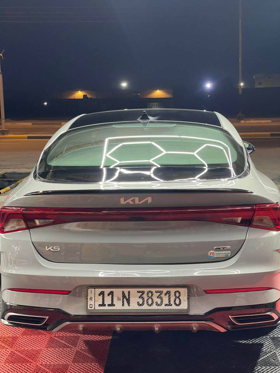 � للبيع – سيارة موديل 2023 أمريكي 🇺🇸
محرك 1.6 Turbo (16T) 💨
السياره ناشر السونار مالها 
وصار بيها حادث كلش بسيط ناشر الصوره هم 

✨ السيارة بحالة ممتازة جداً، نظيفة استخدام شخصي وما بيها أي مشاكل
✔️ وارد أمريكي
✔️ تشغيل وبصمة 🔑
✔️ نظام ستارت/ستوب
✔️ شاشة كبيرة + نظام ملاحة 📱
✔️ كاميرا خلفية + حساسات أمامي وخلفي 📸
✔️ سنسورات (حساسات) كاملة
✔️ مثبت سرعة (Cruise Control) 🛣️
✔️ تحكم سكان (ستيرن) 🎮
✔️ نظام توفير الوقود
✔️ مكيف ثلج ❄️
✔️ إضاءة LED حديثة 💡
✔️ جنوط رياضية 🛞
✔️ داخلية نظيفة جداً ومرتبة
✔️ ايرباجات كاملة (أمان عالي) 🛡️
✔️ بدون صرفية – جاهزة للاستخدام مباشرة

💥 السيارة ما تحتاج أي شي، تركب وتمشي
💰 السعر: (2100) 

📍 المكان: (البصره ابو الخصيب )
📞 للتواصل: *********** Singapore
