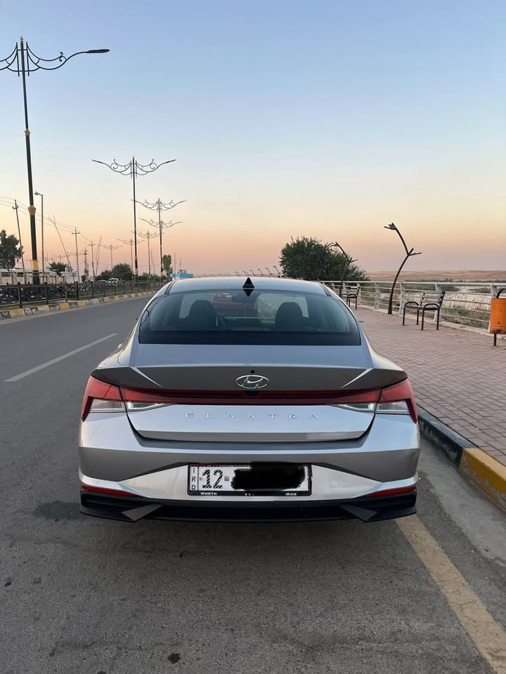 النترا 2023
محرك دوش
كير CVT
بصمة تشغيل عن بعد
صندوق ذكي
لون رصاصي
رادارات نقطة عمياء( Blind-Spot Safety)
قيادة ذاتية (Driver Assistance)
مثبت سرعة
رادار أمامي للتصادم (Forward Safety)
رادار ركن السيارة (Parking Safety)
تحكمات كاملة من الستيرن.
توقف اوتماتيكي (Auto-Hold)
فتحة USB + بلوتوث + شاشة وسطية
إيرباگز (Airbags)شرط 
ثلاث أنظمة قيادة
تدفئة كشنات امامية
⚠️ الملاحظات: 
حادثها الجاملق الأمامي
الباب الأمامي اليمين قطعة معجون والبونيد تعديل بارد
بدون دواخل
ماشية 150 كلم
سنوية باسمي وشرط التحويل 2025
السعر 138 ومجال بسيط
تواصل واتساب أو اتصال ‏‪***********‬‏
موصل
