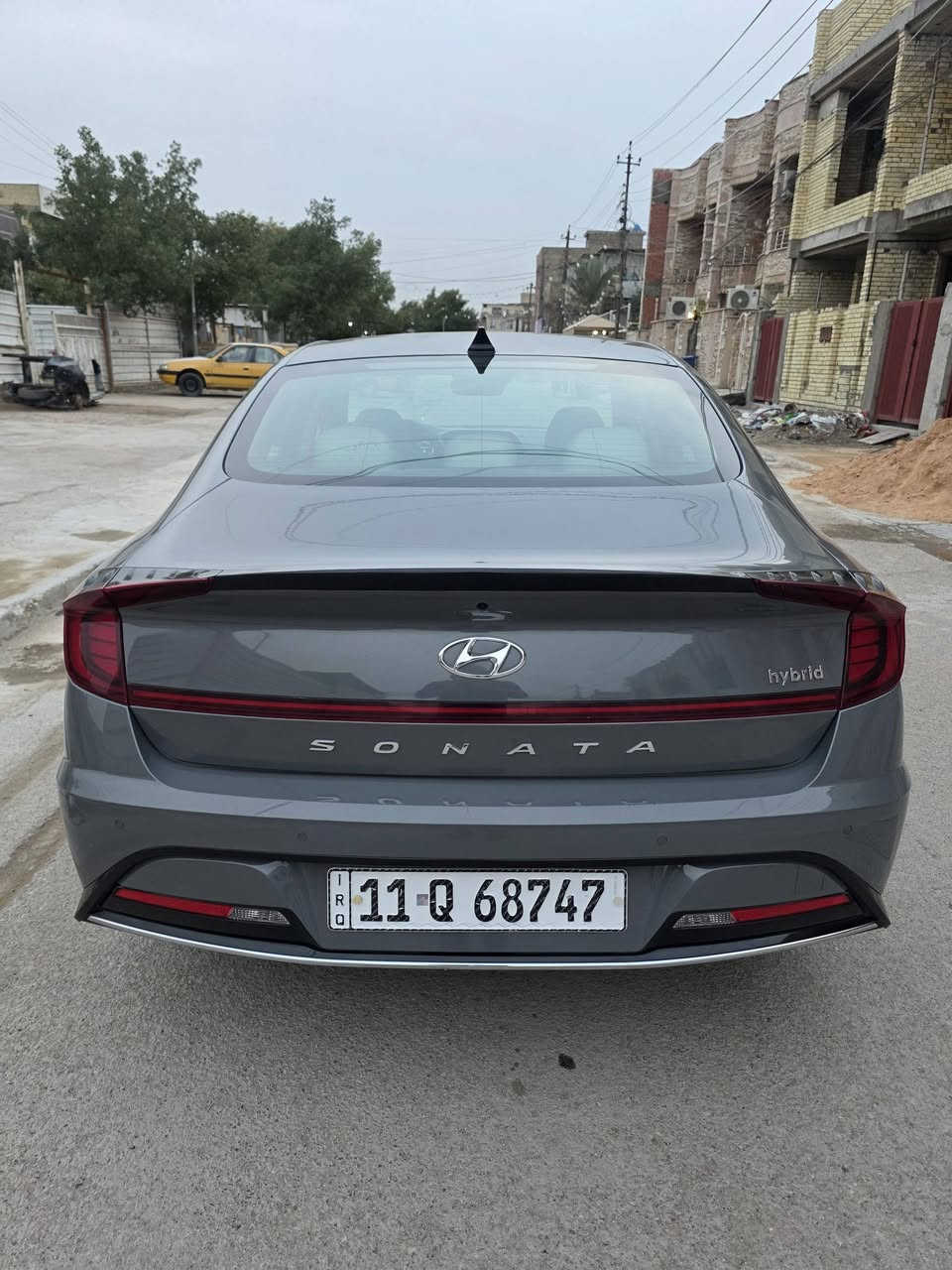 سوناتا هايبرد ٢٠٢١ معلايه ٢٣ مرمزه بالامارات شرط التحوير فول موصفات طاقه شمسيه بالقماره بصمه تشغيل وابواب شاشه جبيره ٤ كامرات محيطيه كشنات جلد وتدفئه وتبريد بالكشنات وذاكره داتو شو بالجامه الاماميه حساسات امامي خلفي ورادرات توقف قياده ذاتيه تعديل مسار شفتات بالاستيرن سايد بريك بصمه اوتو هولد لدات بالدشبول سيتم سماعات بوز جنطه ترحيب عند الاقتراب وبيه بعد هواي مواصفات لون سمنتي مميز ماشيه ٢٧ الف حادثه بنيد مبدل بدون دواخل شرط ولا ايرباك وبيه ٣ قطع كلير فقط من امريكا مكان السياره بغداد السعر ١٤٥ ورقه للاتصال ***********
