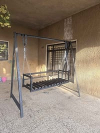 مرجوحه للبيع شغل تكمه ثقيل جداا شغل حداد مضبوط جديده صبغ لحيم كلشي جدد...
