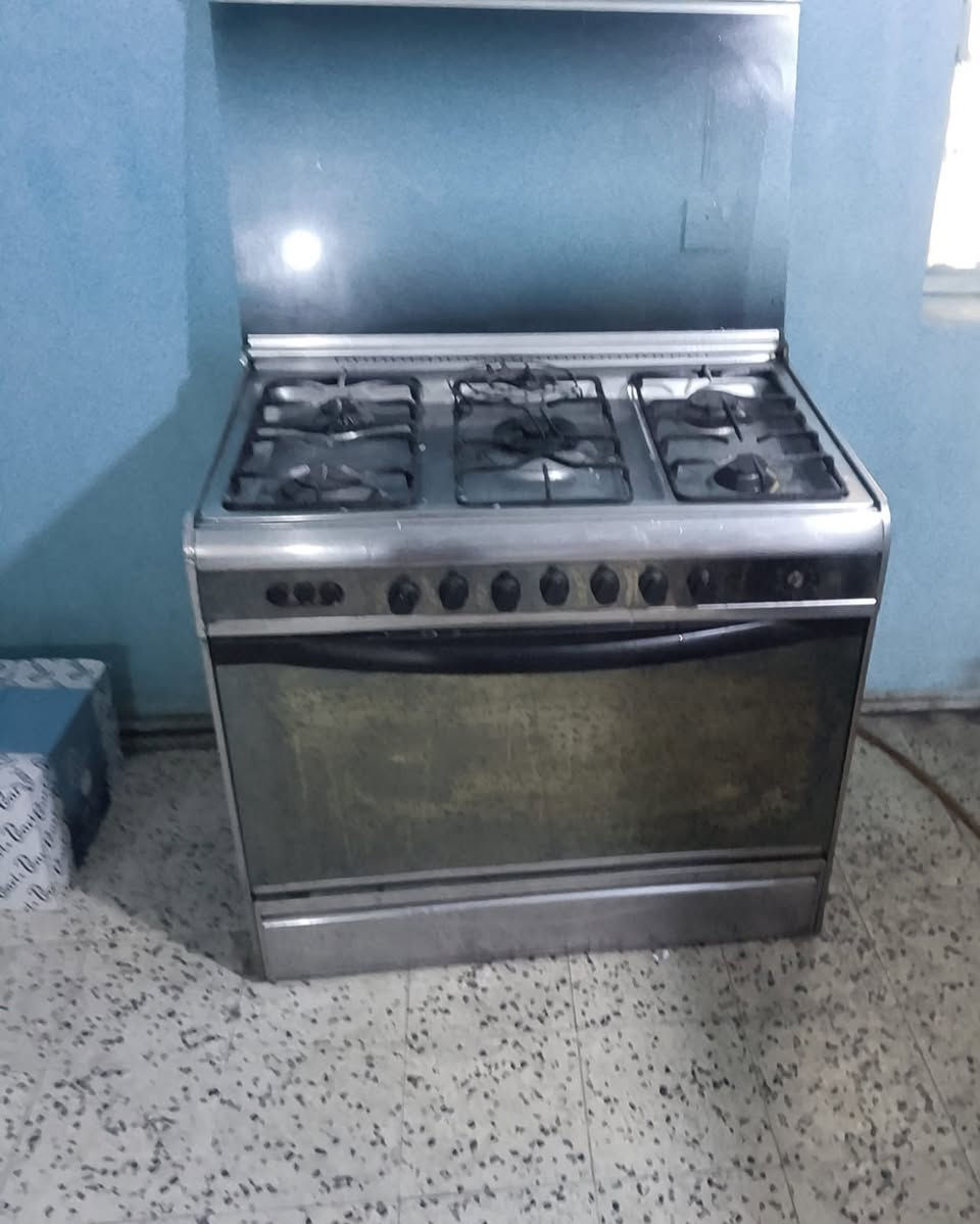 السلام عليكم طباخ للبيع السعر 150 الف
بغداد رقم ***********

