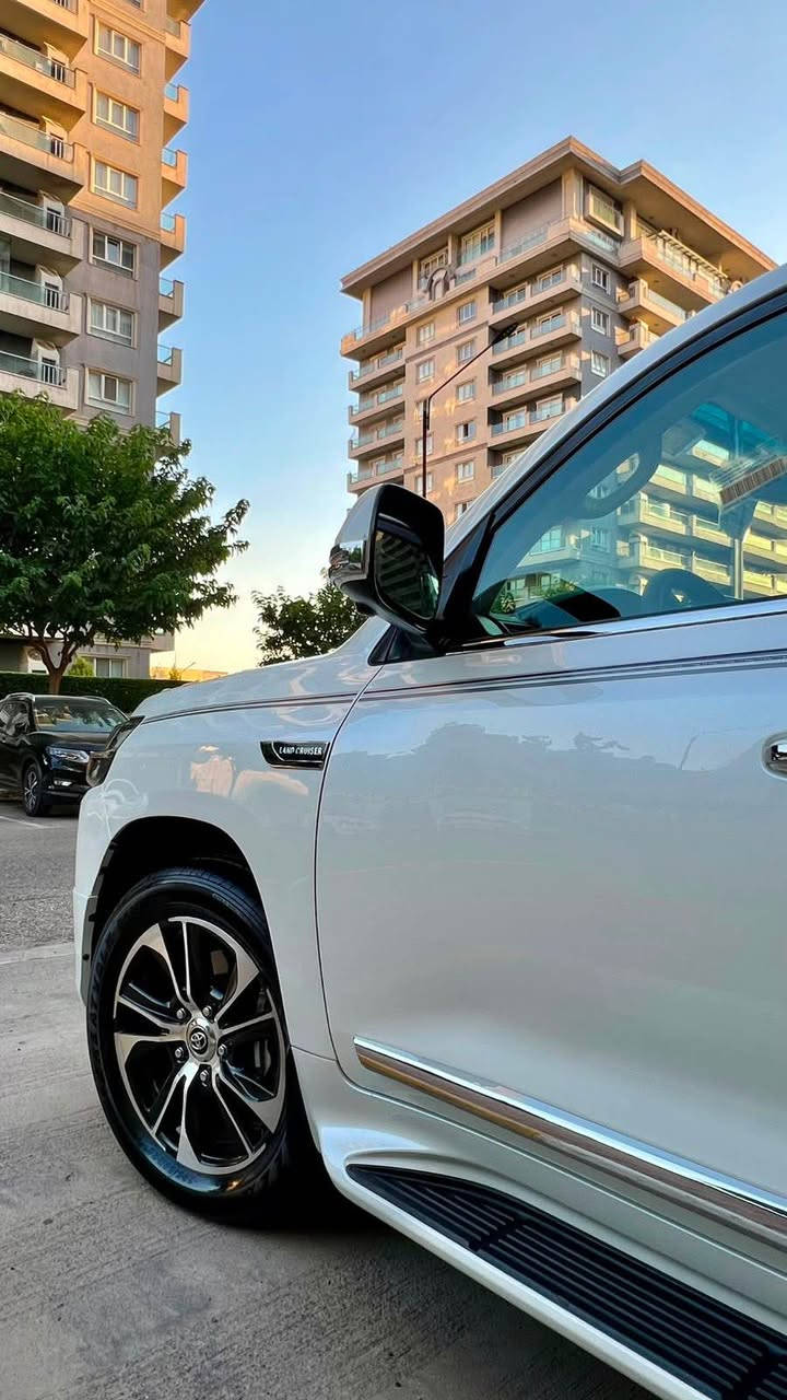 ‎تويتا لاند كروز __موديل
2021 _  GXR. grand touring
‎موصفات.فوول SAS اصلى 🦅🔥

‎بسم الله الرحمان الرحيم

‎ملاحظه رجائن سياره (بدون مراوس)🖐🏼

‎تويتا لاند كروز موديل (2021)  
‎🔶سياره مواصفات GXR. V6 .
‎🔶سياره (V6) سلندر
‎🔶سياره كفاله عامه دعاميه لي دعاميه 
‎بدون صبغ +بدون شخت + بدون حالوب 
‎بدون رمل  _ بدون حصوه+حتا دعاميات 
 
‎🔶سياره ماشيي(67) الف كيلو فقط حقيقي
‎🔶٤ اطارات و ويل جديد حلو بدوناي نقص 
‎🔶سياره مواصفات (GXR ) ماشاالله حالو 

‎🔶محرك + گير كل بشرت مامفتوح 
‎بدون صوت + بدون دخان 
‎كل خراز بلادى موجود
‎🔶( مواصفات) 
‎( صلايت + سلاجه  
‎كوشنات كهرباي ٣ دگم _ حاساس خلفي و امامي_ بصمه + كاميرا بلايت + ٨ ارباگ +  + لايتات زينون+ +داغل بl. ماروني+دابل اكسل +سندوق شفط بلادى+ ٣ شاشات بلادى+ شحن موبايل)

‎🔶تحويل بشرت مباشر حول كل جديد

‎🔶مكان سياره سليمانيه 
🔶 ***********
‎🔶سعر (530 )ورقه السليمانية, العراق
