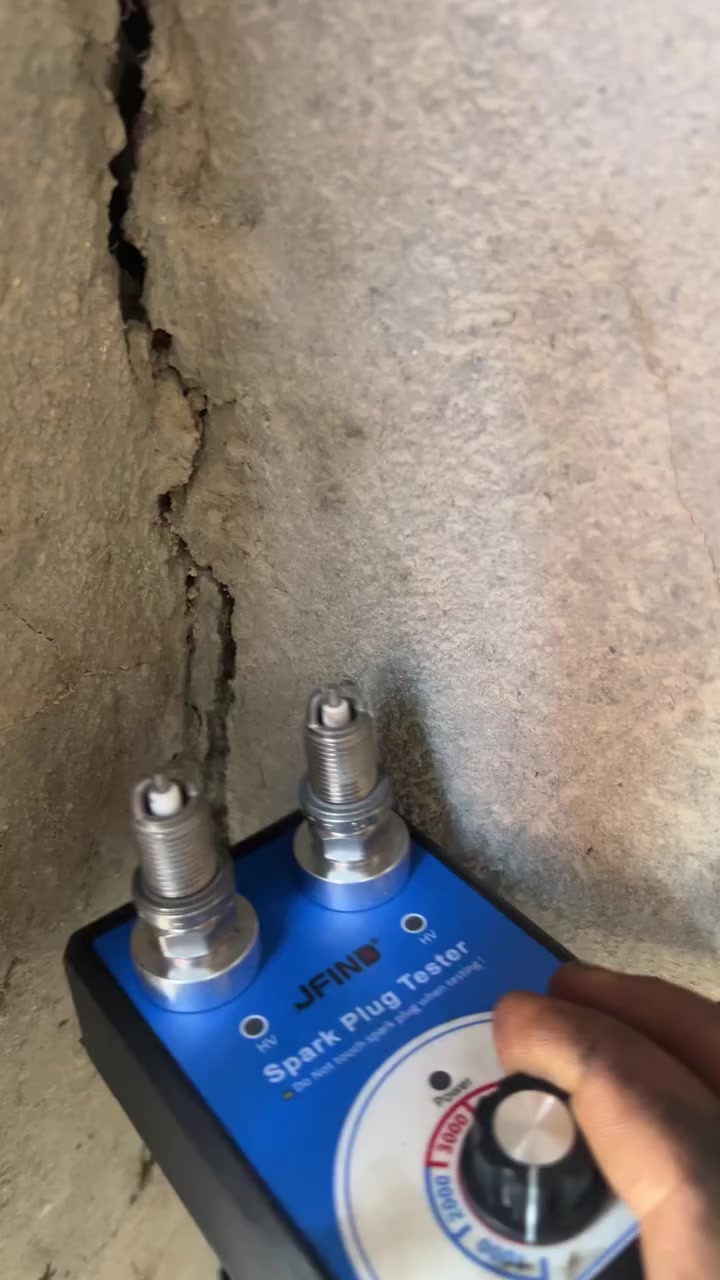 متوفر كل البلكات اليابانيه الاصليه تفصيخ محركات حاويه *********** متوفر توصيل
