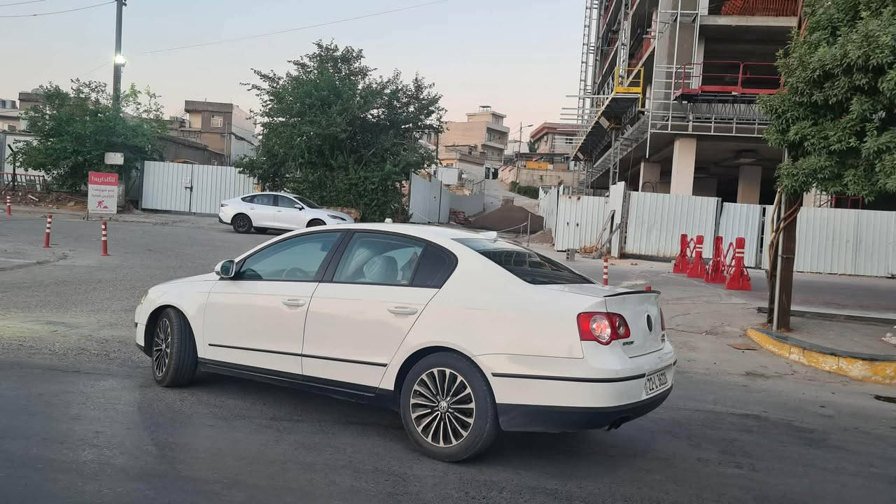 پاسات ٢٠١٠
بی بۆیاخ دوپەلە ساردی ھەیە بی ناوگرتن ئیرباگ
فولل مواسەت
(بریک بەسمە,سوکان ڤۆلێۆم،تەعدیل سورعه،دژە خلیسک،ئۆتۆ پارک،ئۆتۆ ھۆلد،حاسە،حاسە تایەکان،لید،تەبرد مەرکەزی ،زۆر مواسەفاتی تر)٤ تایە و پلاک و نۆزل و پاتری فلچەکانی تازەیە مەسروفی نیە سەنەوی و رەقەمی تازەیە تا ٢٠٢٩
***********)
