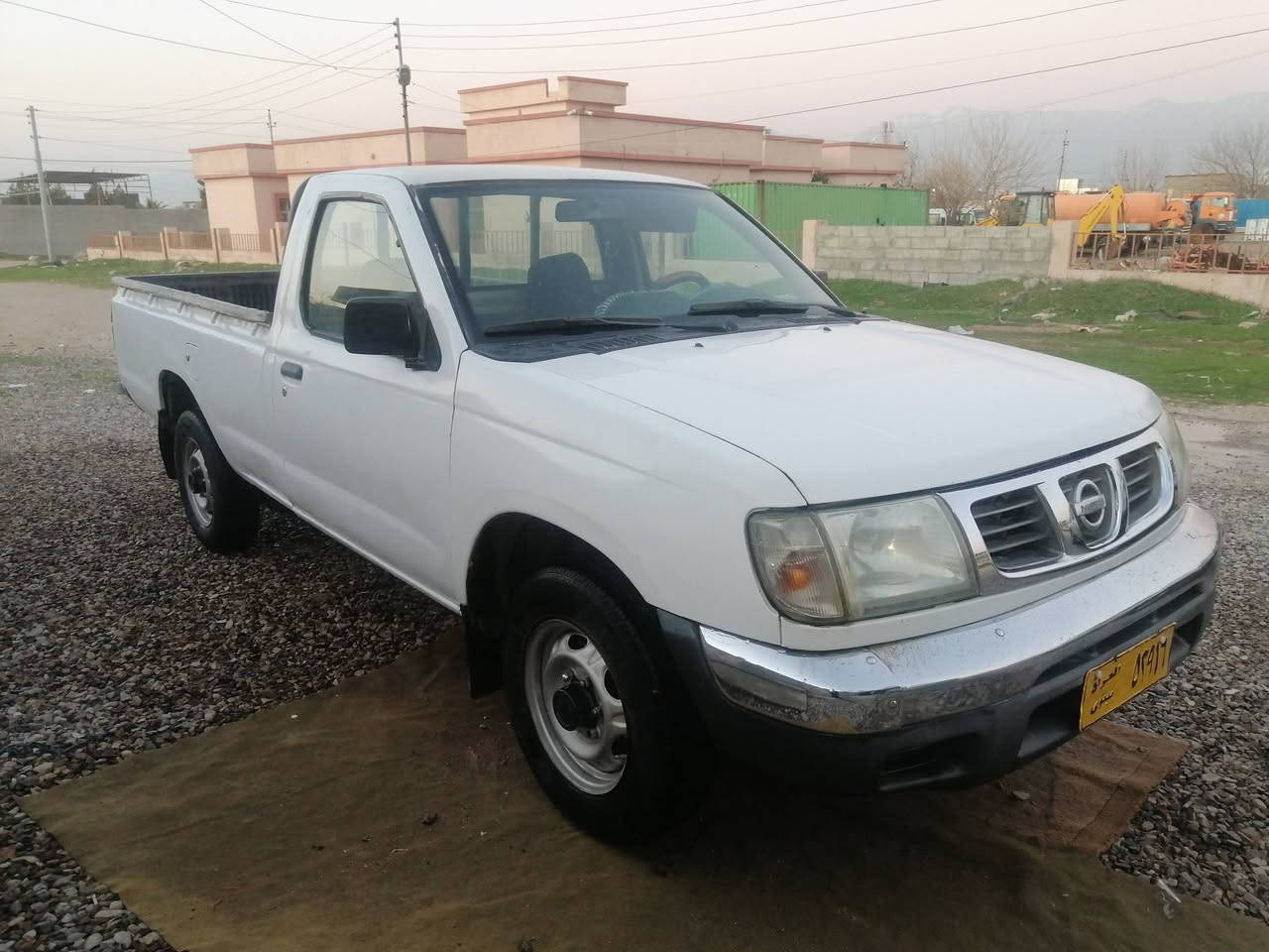 بەناوی خوای گەورە نیسان تاک مۆدیل 2002ئاڕمی دهۆک سەنەوی سیبارچەیشە گیڕومەکینەی بەشەرت تەبریتە باوەرنیە کامل بۆیاخە لەسەرساخی تایەی تازەی لەژێرە دەعمی نیە  شاشەئایباتی بۆبەسراوە مەکینەی بەشەرتی فیتەر  نرخی 66گەڵاو کەمیک مەجال  شوین هەڵەبجەی شەهید  ژم ***********
