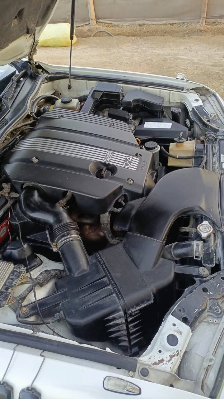 سلام عليكم سيارة ملكه للبيع 99محرك ديفور كبير سيارة كفاه عامه قطعتين تبريد ثلج خلفيه شاصي 75مكان بابل رقم تلفون ***********
