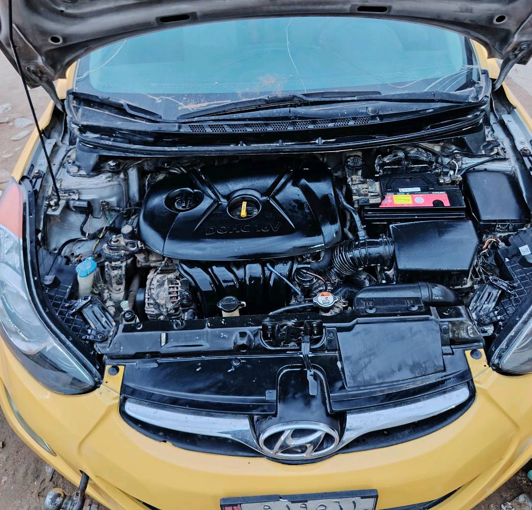 السلام عليكم
هيونداي النترا موديل 2013 أمريكي حادثها جاملغ باب امامي راجع نفسيتهن ليبل واحد  بدون دواخل شرط محرك 1800دوش  مكفول من تنقيص و تبخير 
تخم تاير صدر امامي خلفي كله جديد تبريد ثلج و دافئة رقم بغداد ألماني  مصفره هيئة غرامات سنويه لل2027 
مكاني بغداد الرصافه
السعر 100 مناسب وبيه مجال لشراي يتصل ***********