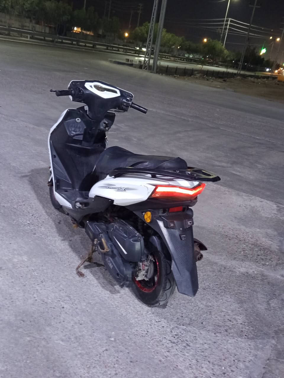 دراجة سكنس فحل نضافة فول للمراوس شعندك نزل ***********
