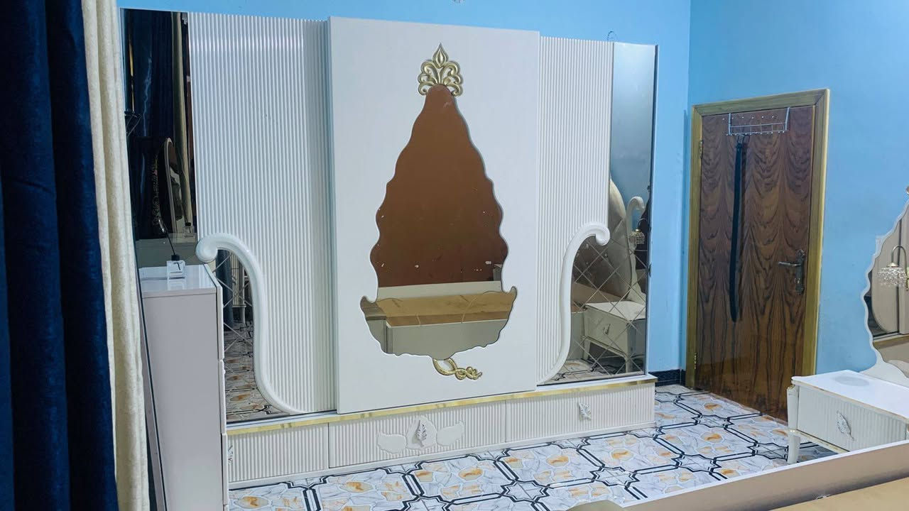 للبيع مستعجل غرفة نوم تركي + تخم + ثلاجه اربعة ابواب  للبيع شغاله فول تجميد عنوان حي الجهاد / الحمدانيه خلف جامع وحسينية علي ولي الله  للاتصال ***********
