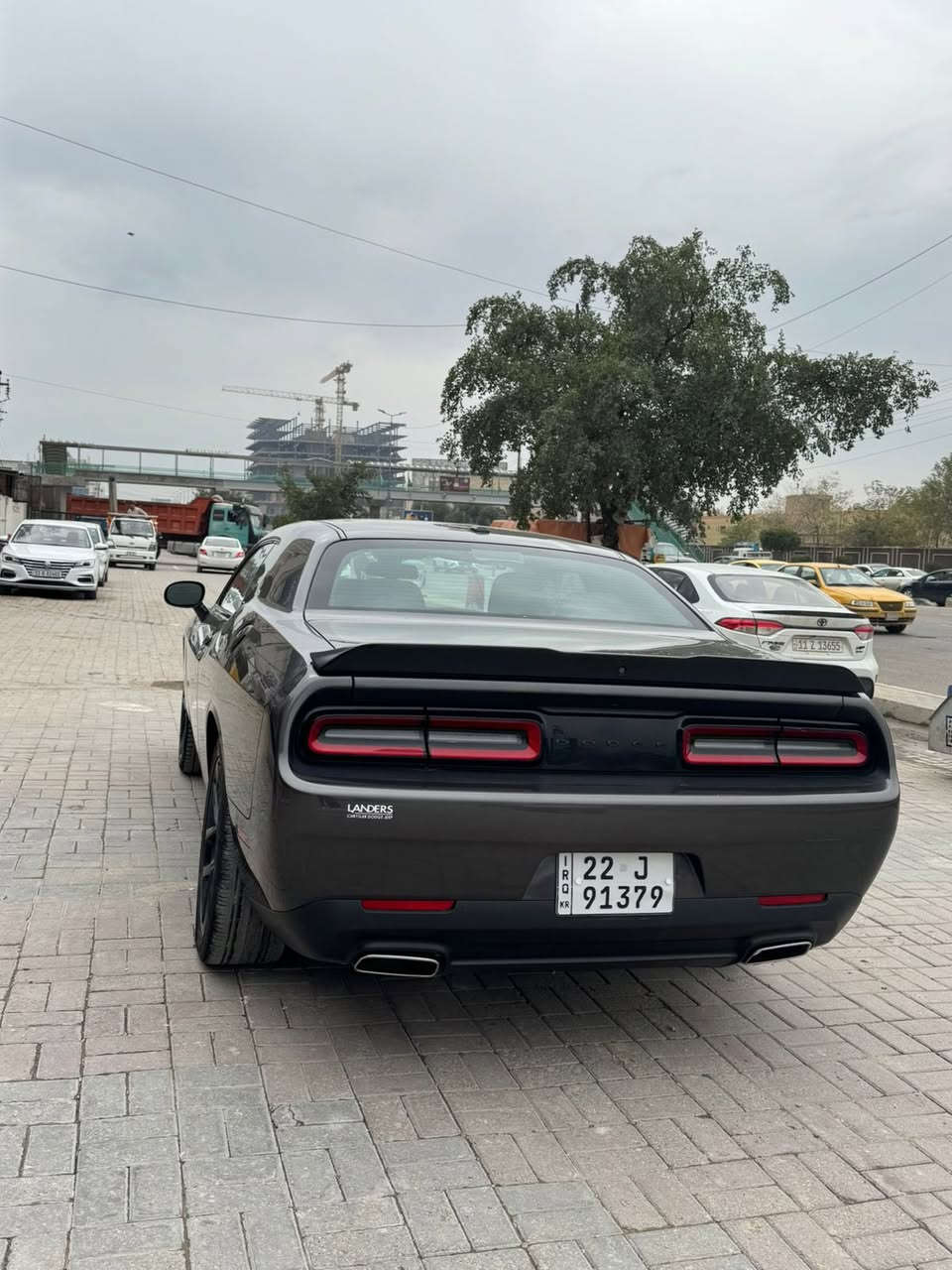 السلام عليكم 

دوج جالنجر       Sxt.     2022 🔥

مواصفات السياره

تحكمات استيرن

شفتات 
 

حساس خلفي 

تشغيل عن بعد

نظام سبورت

تبريد منفصل

تثبيت سرعه

هيترات بلمري وتعتيم

وبعد مواصفات

‼️ملاحظه: السياره صدر امامي خلفي جديد ومسوي ادامه للمحرك ودهن كله جديد السياره صفر مسج نقص ما بيها كير محرك اكسل كفاله السياره   

حادث السياره بنيد + جاملغ وباب كلير من امريكا 

ماشيه 49 

السياره كلش جديده وممتعوبه واستخدام شخصي 

السعر 172$ وبيه مجال بسيط 

مكان السياره المنصور او السيديه 
 

***********📞
