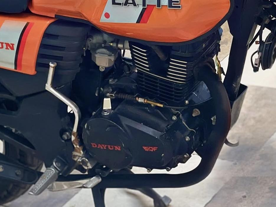 سلام عليكم مكينه دايوان مكينه مكفوله ماعدا بدلت بور برين مال كير او الله شاعد بلادي مال شركه شرط الشغل تجي تشغلها او تطلع بيه وين ما تريد  حجم 200مكان بابل قرب جامعه بابل ***********سعر ٣٢٥وبيه مجال
