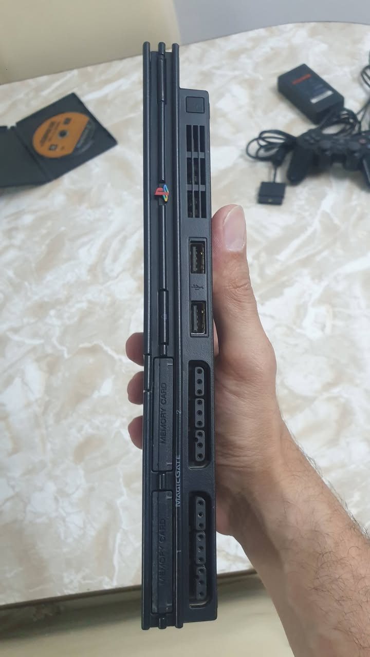 للبيع
بلي 2 سلم ريجن اوربي موديل 77004 SCPH نظيف محور فري ريجن يشغل اقراص اصلية كل الريجنات واقراص كوبي واقراص DVD، سحب العدسة سريع
ويشغل فلاش وهارد اذا تخليله ميموري بيها برنامج
كامل الملحقات من:
فيشة AV اصلية
محولة اصلية
كيبل كهرباء
يدة اصلية نوع A
4 اقراص كوبي وقرص اصلي ريجن اوربي

السعر مع التوصيل 55 الف قفل 🔒 
للحجز على الخاص  
توصيل موجود لجميع المحافظات


**إذا كنت صاحب هذا الإعلان وتريد حذفه لأي سبب، رجاءا أرسل رسالة إلى الدعم الفني**