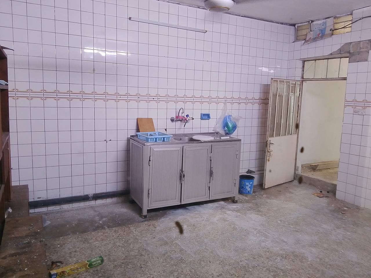 ( دار للايجار حي العربي )

قرب جامع الذاكرين وأسواق الطيبات 

طابق ارضي مساحة 300م 

معزول عزل تام عن الطابق الثاني
 
يحتوي على ٣غرف +استقبال+ مطبخ+ صحيات +كراج واسع +مخزن 

(بدل الايجار الشهري 350 الف)

للاستفسار اكثر مراجعة مكتب بر السلامة للعقار  للاتصال
                 ***********
نستقبل جميع عروض البيع والشراء
