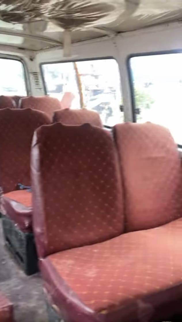 السلام عليكم للبيع سياره جنبي 2010 رقم بغداد احمر سنويه عظم عاج اتكفل سرقه وعشائر فقط  سياره جاهزه مكينه وكير واكسن حداديه وتخم تاير كله جديد السعر 15$وبيها مجال مكان بغداد ***********
