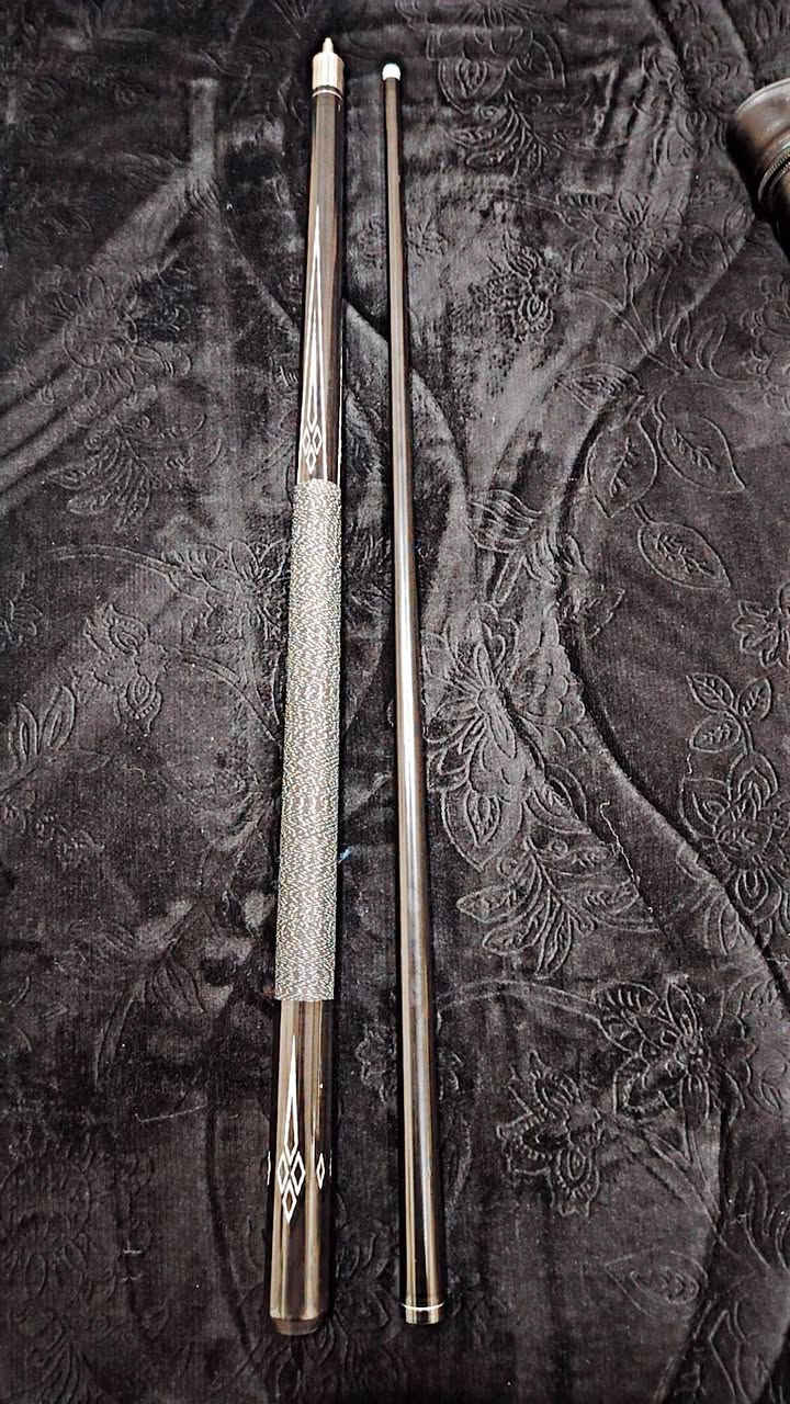 سلام عليكم اخوان كيوب كاربون للبيع جديد ونضيف ويه جنطه و 2جوك ما بي عواج مثل مموضح بصوره شي حلو وراقي تبه جديده سعره 60 وبي مجال للطيبين مكاني كركوك وعندي توصيل محافظات


**إذا كنت صاحب هذا الإعلان وتريد حذفه لأي سبب، رجاءا أرسل رسالة إلى الدعم الفني**