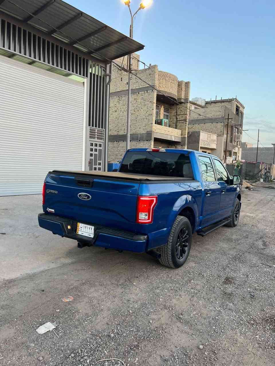 سلام عليكم 
فورد F150 موديل 17 محرك 6v 
سعرها 155$ بيها مجاال بسيط
***********
