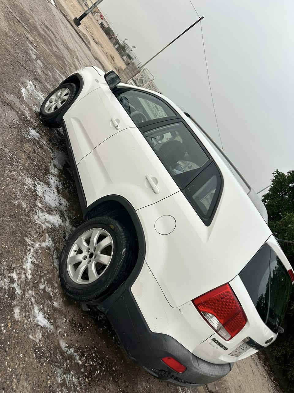 سلام عليكم كية سورنتو موديل  2011 العنوان البصرة. السعر 114 ورقة  ***********
