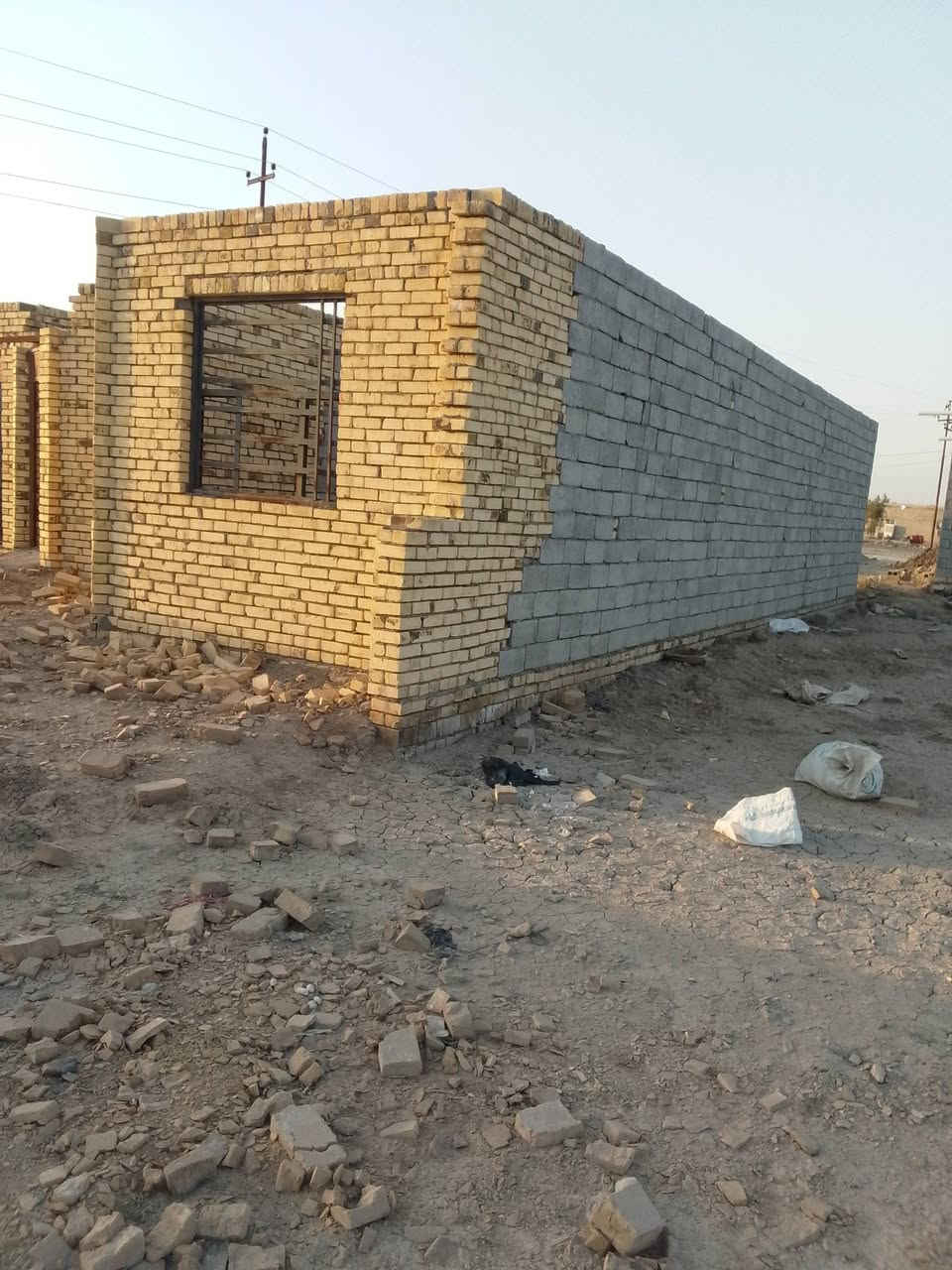 بيت هيكل البيع مسحه 380 متر مكان الزجع شارع الحميد الشراي يتصل ***********

