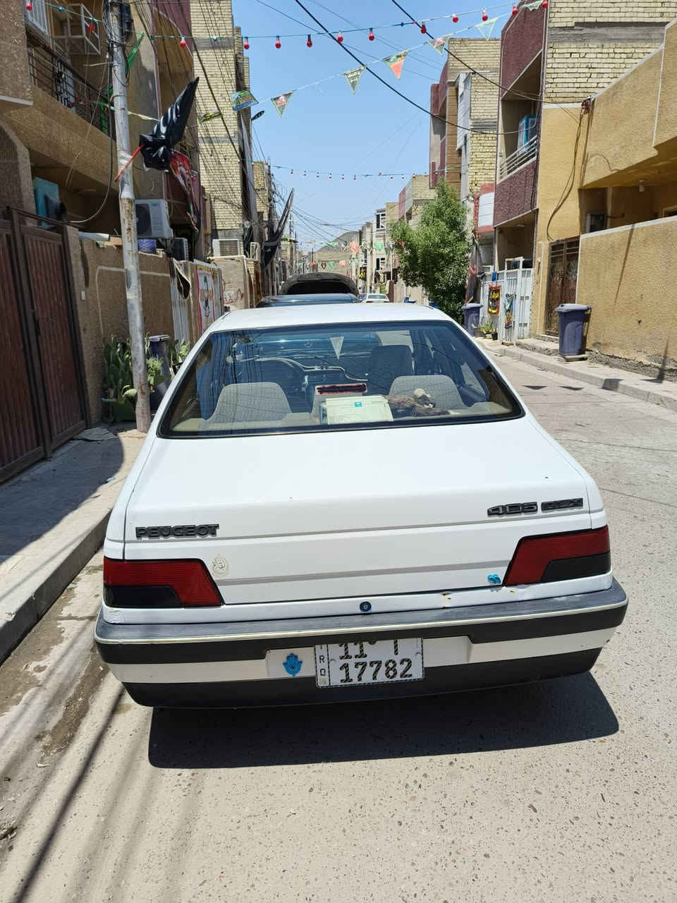 السلام عليكم بيجو٤٠٥موديل٢٠١٧مكفوله من التبديل والصبغ كيرمكينه مكفولات تبريد تدفئة سياره جديده ومامتعوبه ماشيه ١٢٧ شاشه اندرويد اصليه صدرها نص عمر بسمي سنويتها تخلص ٢٠٢٨مكاني بغداد الشعب السعر ٦٢وبيها مجال للاستفسار ***********

