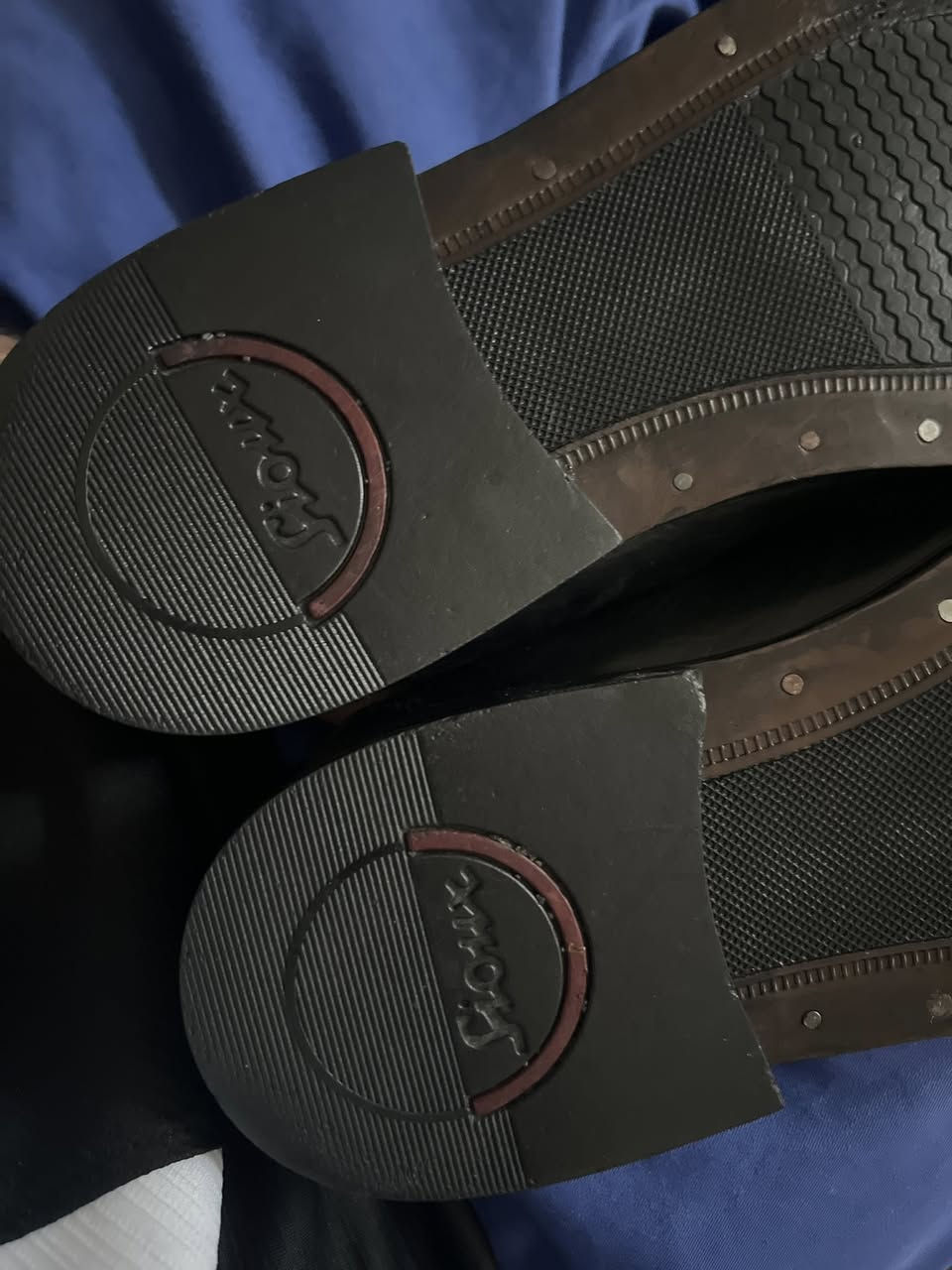 حذاء جلد بهذا الشكل والترتيب قياس ٤٣ ٤٢ نظافه ٩٩٪؜ فقط مصلحه انطو سعر بيها وب العافيه


**إذا كنت صاحب هذا الإعلان وتريد حذفه لأي سبب، رجاءا أرسل رسالة إلى الدعم الفني**