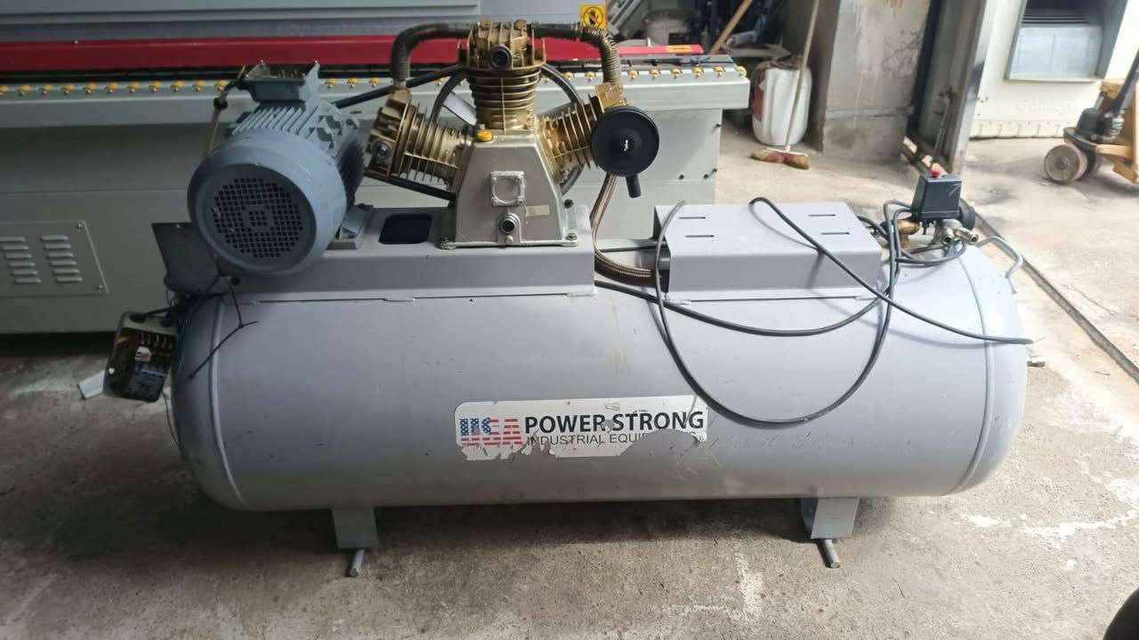 للبيع 
10مراحل  فول نظافه
اربيل صناعه جنوبيه خلف شركه اوسكار فرع نجارين 
***********واتساب 
***********واتساب
