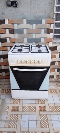 طباخ • شغال • كوله