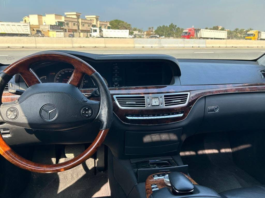 مارسدس s
amg 2008
ادوات كفاله من لكصه ولعيب شرعي
جوبلسات تخم جديد
بردات كهربائيه
نقص فقط تبريدطلقه
سياره جاهزه وخيرمن لله
سياره متواجده ميسان
استفسار تصال
***********
