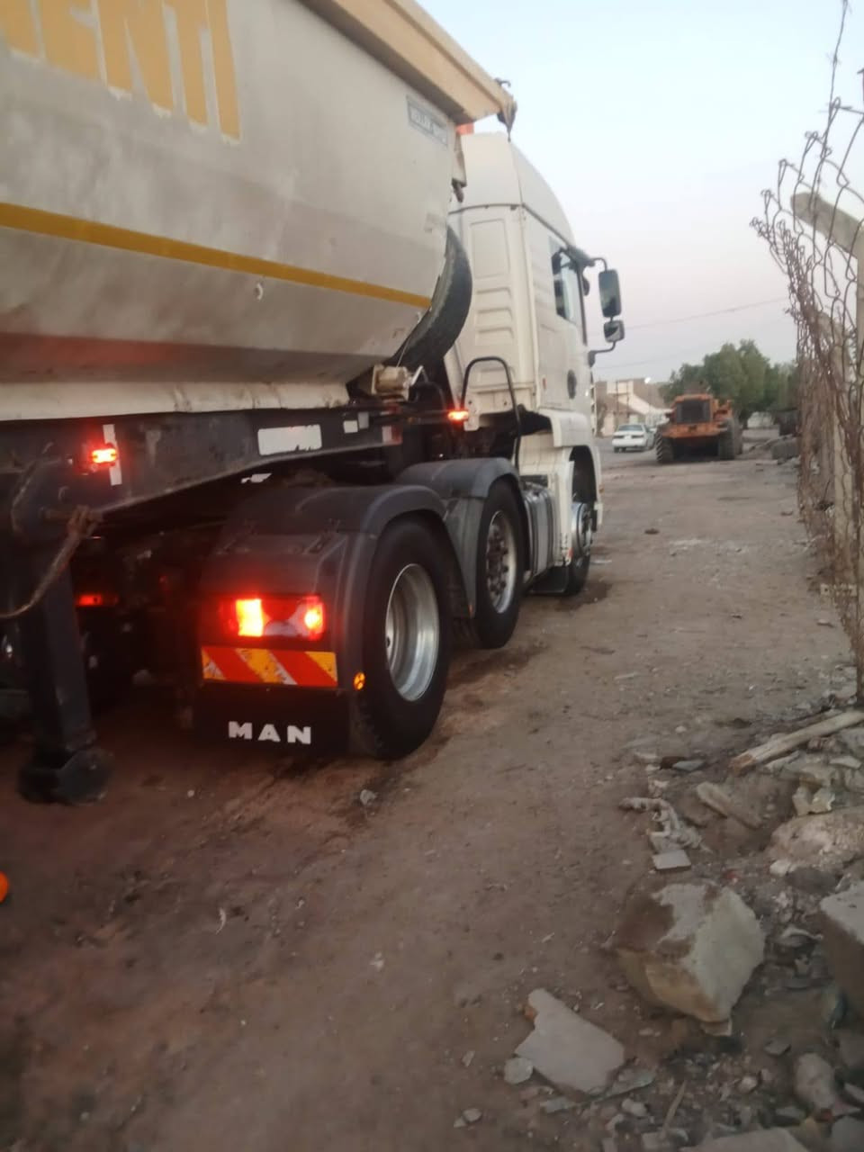 سلام عليكم مان تيگة 2007 مكينة انجكتر لا صرف ولا بخار گير اوتماتيك تخم تاير رقم بغداد بسمي شرط التحويل السيارة مرسمة نساف السعر 350 وبيهة مجال عنوان بغداد رقم ***********
