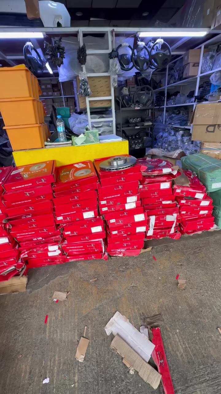 اخوان وصل افلانجات امامي زوج (٥٠) الف ضمان ٦تشهر محل هيمن كركوك ***********
توصيل جميع المحفظات عيراق موجود
