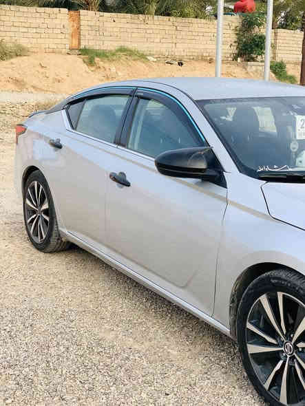 سلام عليكم نيسان التيما موديل 2022
ضرر قطعه وحده بنيد مبدل تجاري 
تصال  ***********
السعر 153 وبيهه مجال
