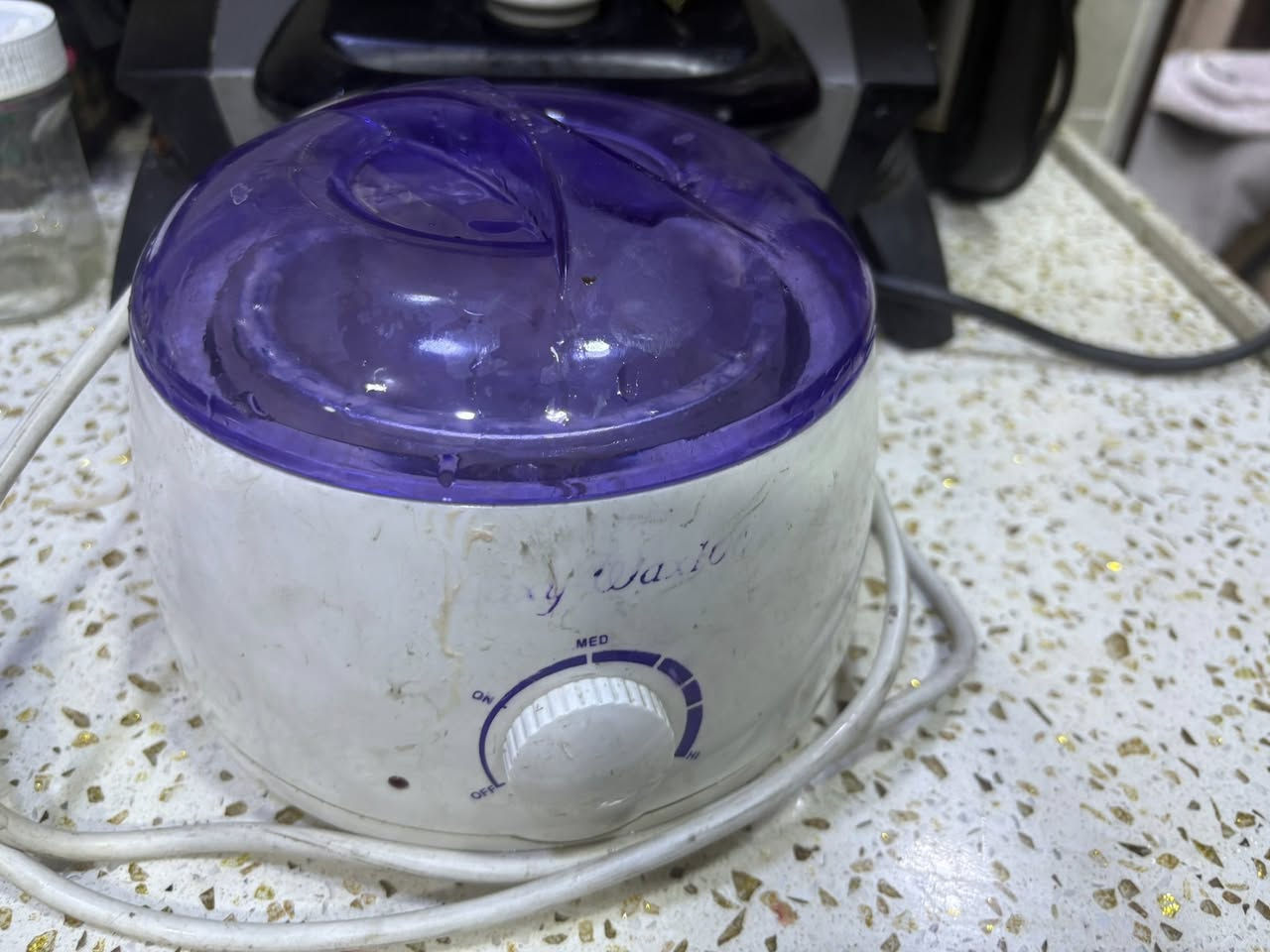 جهاز شمع حرارته. قويهً يحتاج بس تنضيف والمكينهً هم شغاله وأشغل ضوه هم شغال اثنيهنً ب١٥


**إذا كنت صاحب هذا الإعلان وتريد حذفه لأي سبب، رجاءا أرسل رسالة إلى الدعم الفني**