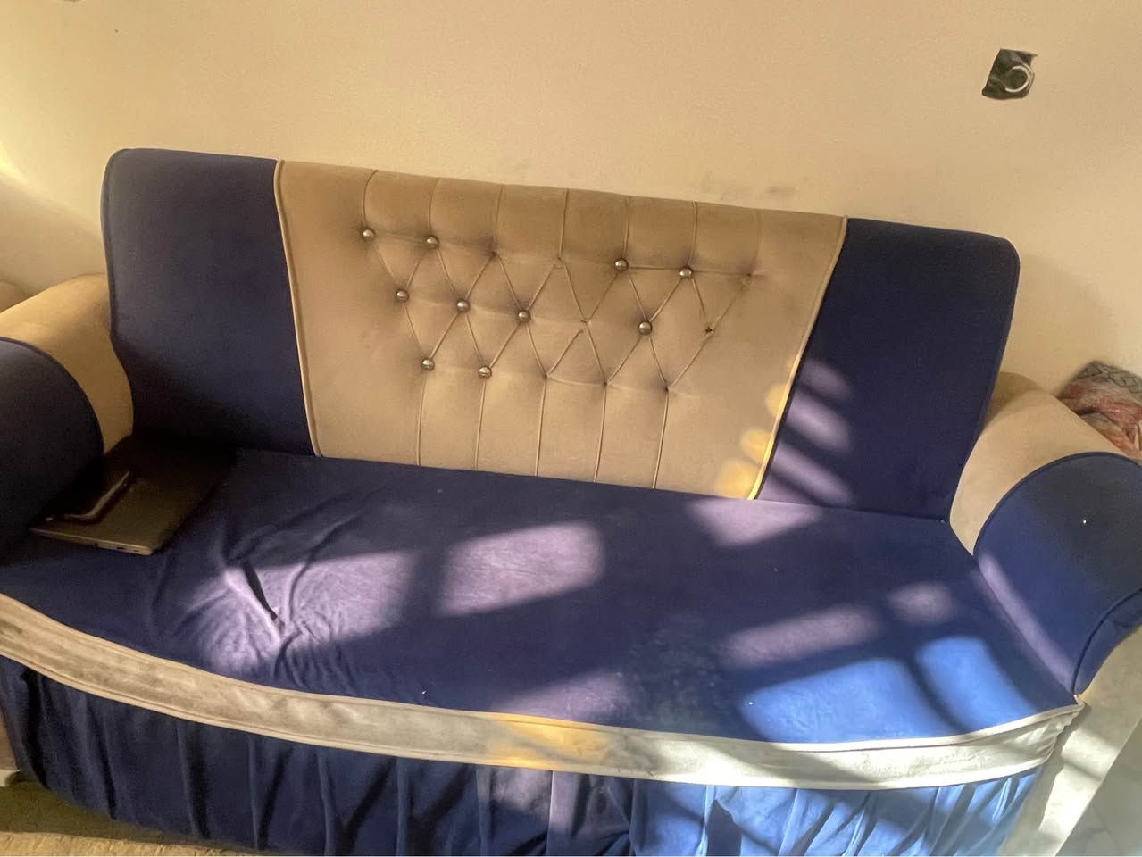 تخم 10مقاعد ضغط عالي منازل بس يحتاجله غسل او جراجف مابي اي ضرر عدا وحدة من ليدات واضحة بالصوره سعر 175بي مجال ع كد لكروة عنوان تراث البياع بغداد, العراق


**إذا كنت صاحب هذا الإعلان وتريد حذفه لأي سبب، رجاءا أرسل رسالة إلى الدعم الفني**