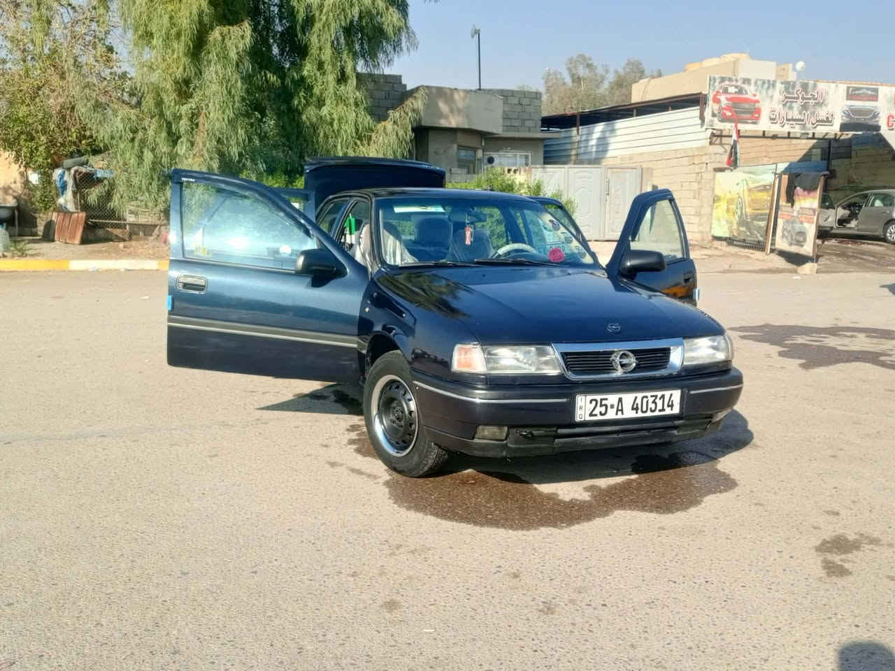 اوبل فكترا نيلي موديل ١٩٩١ كابريتر مشروع وطني دفتر بانزين  شرط التحويل والغرامات صبغ جمالية كير ومحرك بالشرط كهربائيات شغاله مسجل شاشة وسمعات كلها شغال باتري جديد تايرات جديد صدر جديد الفجات الأمامي مال حجم ٢٠  راديتر جديد تبريد بلادي بس مايشتغل هلالات بلادي قاعده دبلات بلادي السياره جاهزه مال بيت عنوان السياره كركوك حي الواسطي *********** السعر ٤٥
