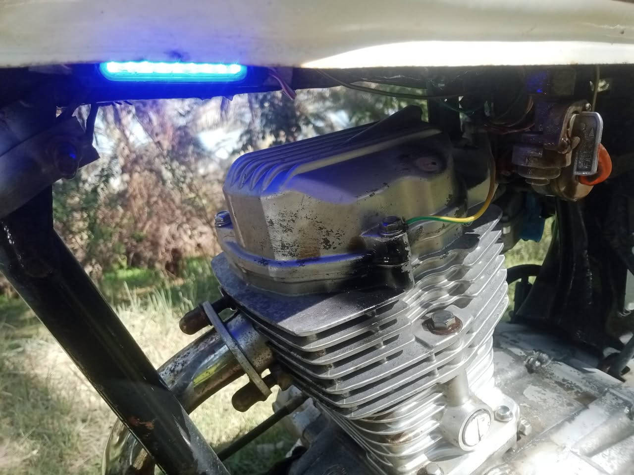 للبيع دراجه كامله اربعه كير
العنوان كربلاء الحسينيه منطقت الوند 
السعر ٤٠٠وبيه مجال 
الاتصال *********** وبيه واتساب
