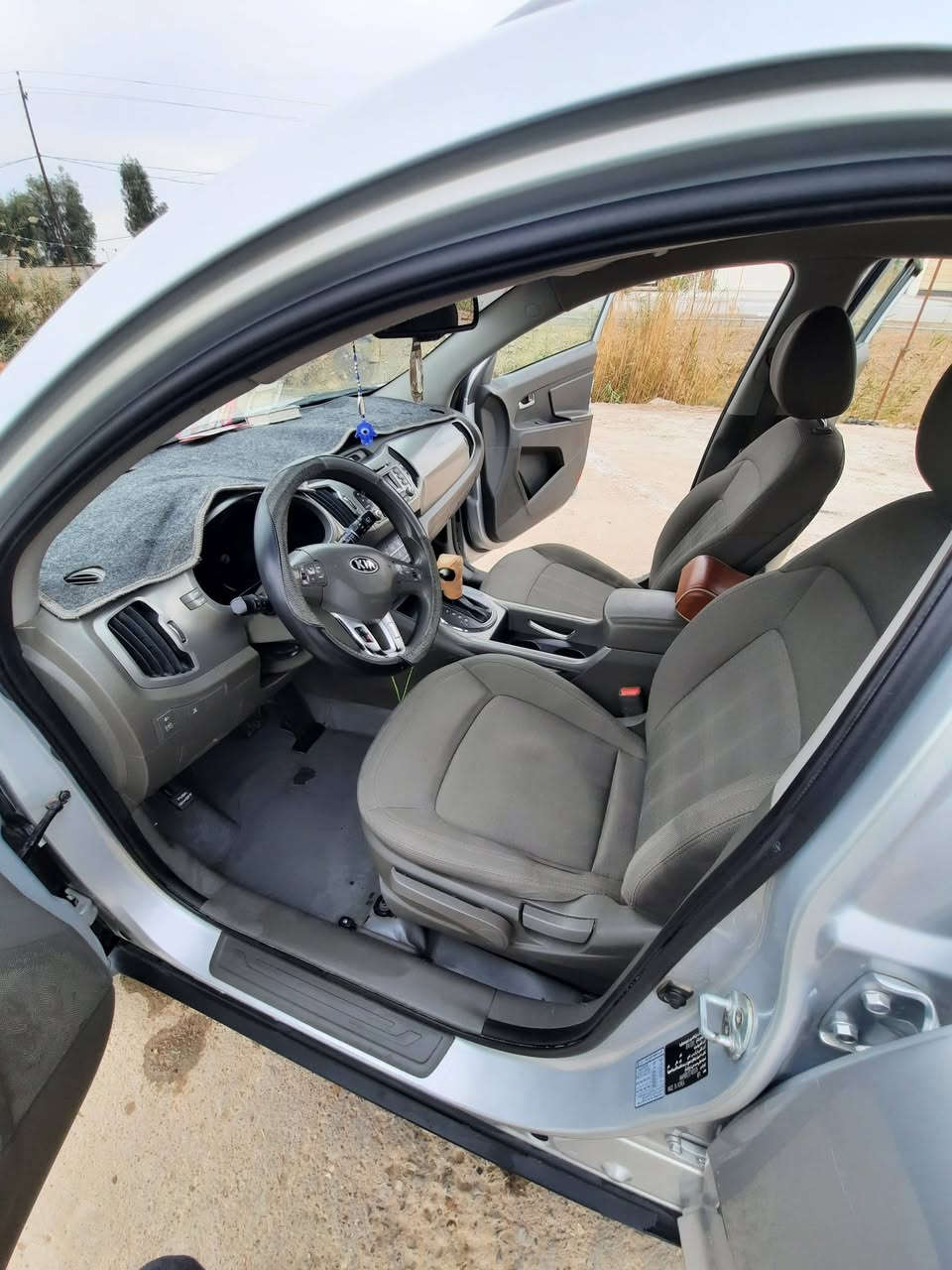 سبورتج 2014 للبيع مكينة 2400 فول فور ويل سيارة خليجي كفالة عامة ب155 وبيها مجال ***********
