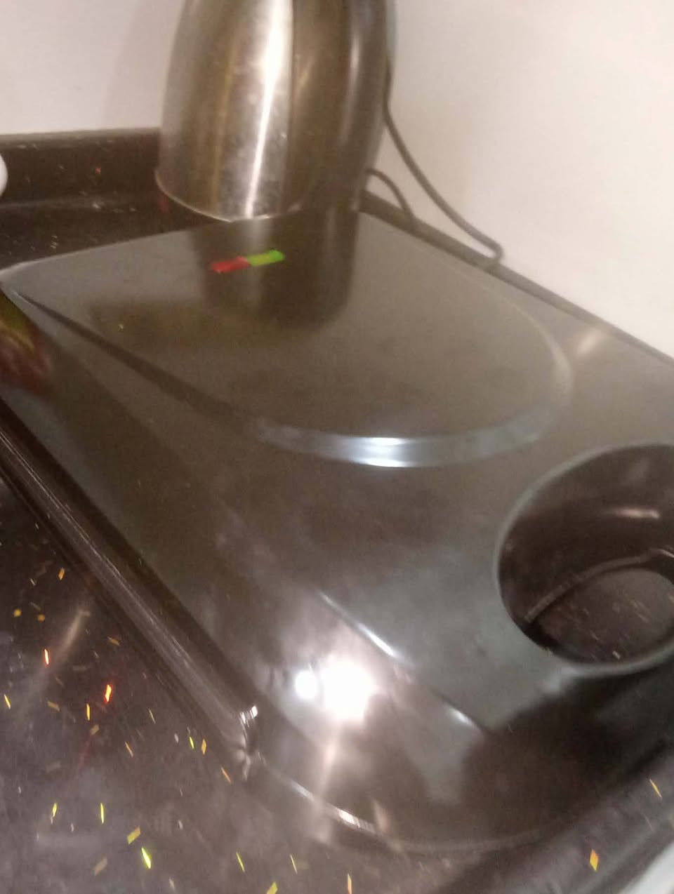 سلام عليكم 
بعد انقطاع الكابسه الصاج كهربائيه الاصليه توفرت 
التفاصيل :-
كابسة صاج الاصليه الداخل كرانيت زيتي حجم كبير
تشغيل منفصل عند الاستواء يفصل تلقائيا.  وذلك لمعرفه استواء الصاج فولطيه عاليه جدا نوعيه درجة اولى ع شرط....
تجارب زبائنا

السعر  ٣٠ الف

@إشارة 
#زورونا ونورونا
#العنوان الديوانية قضاء البدير شارع السايدين مقابل الصوره مجاور نعمان للاعشاب 
#متوفر توصيل كافه المحافضات ...


**إذا كنت صاحب هذا الإعلان وتريد حذفه لأي سبب، رجاءا أرسل رسالة إلى الدعم الفني**