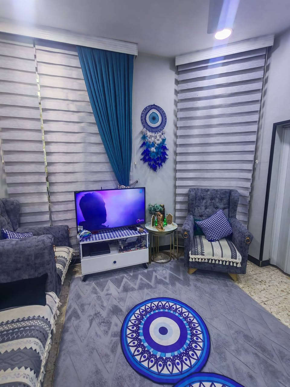 دار للبيع مساحه  50 متر
واجه 10 نزال 5 ركمغ
البناء سنة 2020
حتوي على 
الطابق الأرضي صالة ومطبخ وخدمات
الطابق الثاني غرفتين نوم
الطابق الثالث غرفة كبيرة مفتوحة
موقع حي الجهاد الشارقه
للتواصل واتساب/***********
