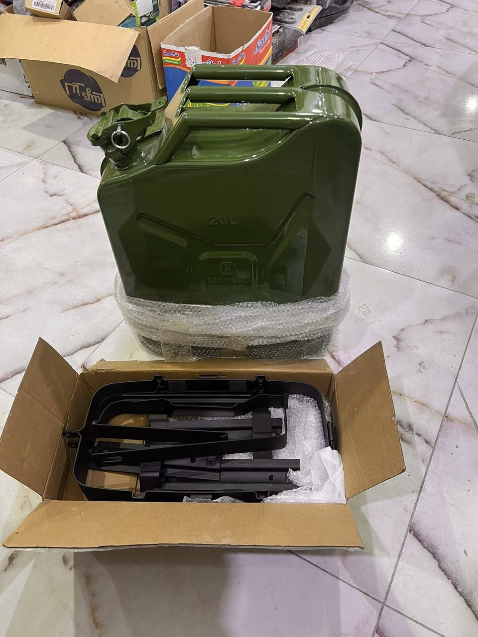 السلام عليكم
جلكان مع قاعده جديد امريكي 
السعر ٧٠ الف 
***********
