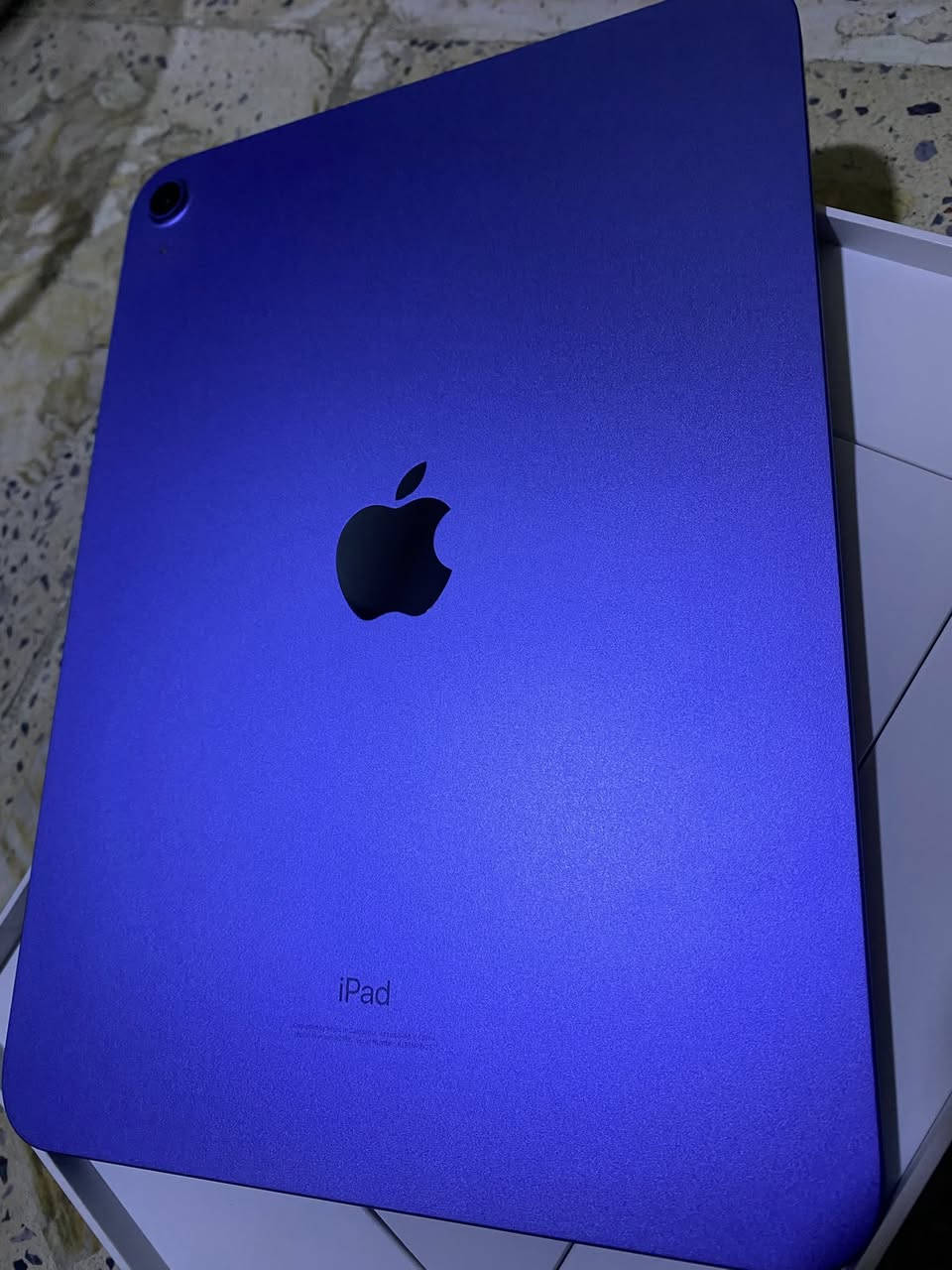 السلام عليكم
ايباد 10 
نظافة 100%
بطارية 90%
ذاكرة 256
سعر 400 وبي مجال
للتواصل ***********
