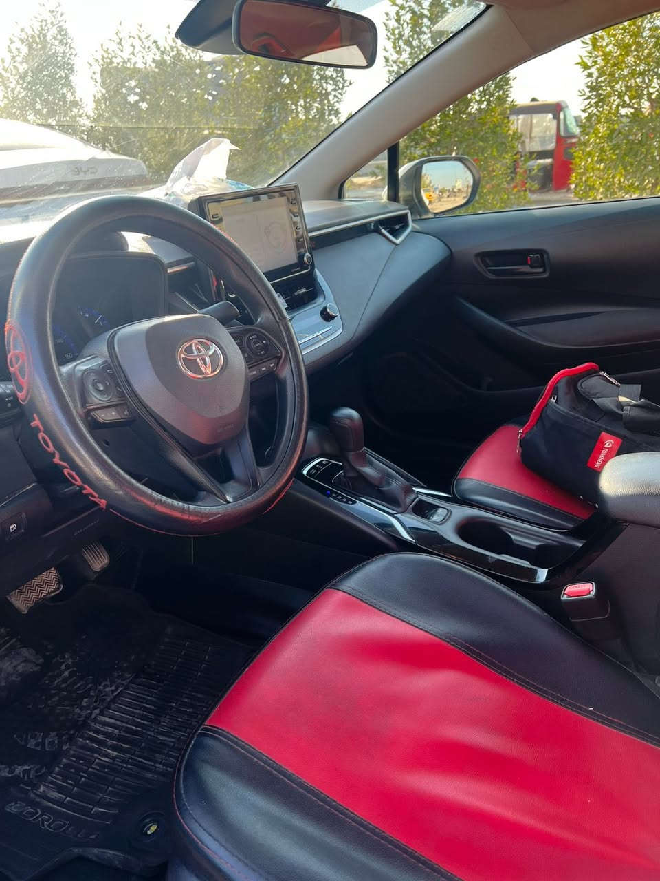 سلام عليكم
كورلا هايبرد موديل2022 SE وارد امريكي رقم بغداد مشروع وطني بأسمي هزة جديدة  مكينه 1800 حادثها من امريكا بارد في الهلال الخلفي موضح حادث امريكا بالصور  حالوب خفيف كلش بنيد وقمارة بارد ع كد إصبعين بحافة الصندوك موضح بالسونار فول موصفات عدا لفتحه بصمه  تحكمات ستيرن رادار امامي نقطه عمياء تحديد مسار اوتو هولد ويل كب  كامرة خلفيه 
الايرباك سليم  بجم لد زنون SE بلادي عداد ديجيتال يتحول مايل وكيلو متر  ماشية 92 مايل شاشة   Drive Mode  أريل + نفكيشن  كامره خلفية
حساس حماية الأطفال والركاب من انحصار الأصابع أو الرقبة دخول ذكي تخم تاير جديد السيارة جديدة وأحلى من الصور بعدها بوضع الشركة 

السعر148 وبيها مجال

العنوان: بغداد الحسينية 

الرقم:***********
