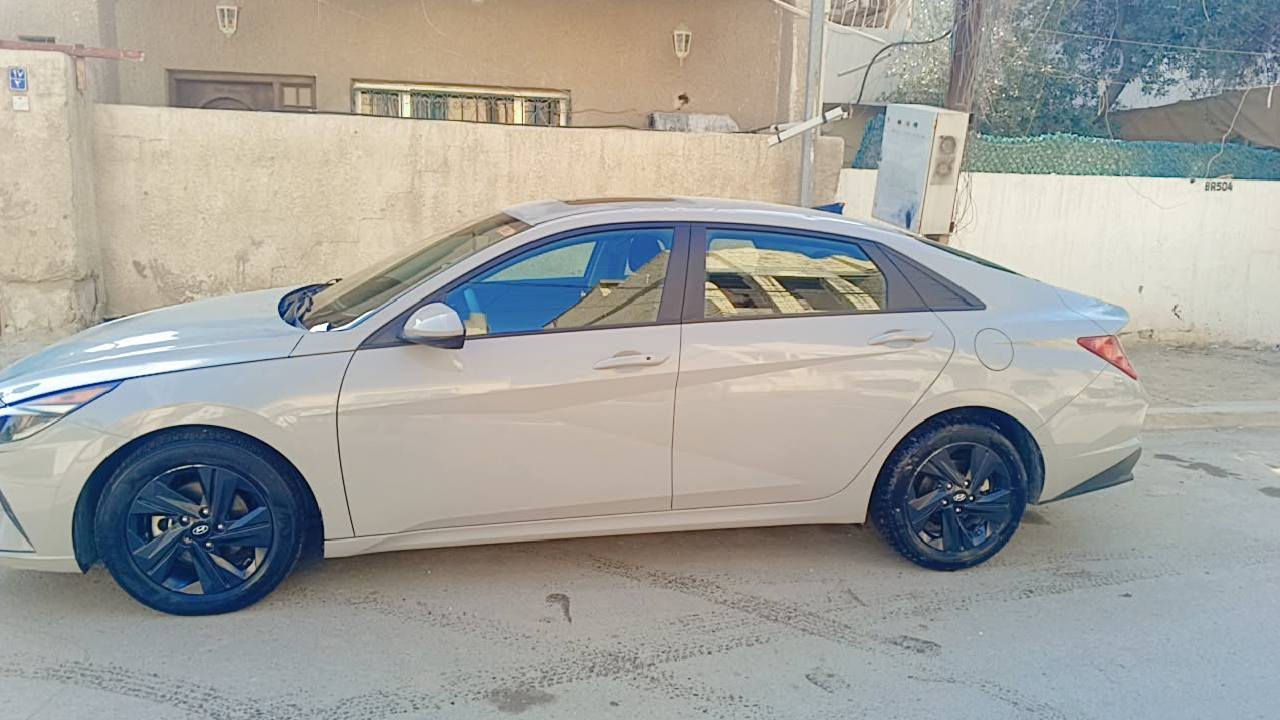 السلام عليكم النترا 23 معروفه مواصفاته بدون حادث فقط ضررها حالوب السياره مكفوله  كفاله عامه رقم بغداد بسمي
السعر 140 بي مال قليل العنوان بغداد الدورة 
هاتف *********** واتساب مفتوح
