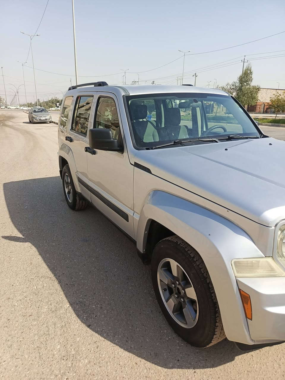 سلام عليكم جيب موديل 2008 سياره جديده بمعنه الكلمه بيه بس باب بدون دواخل وراد امريكي كير مكينه صدر امامي خلفي كل جديد تراي وين ميعجبك 90 وبيه مجال قليل للطيبين *********** اسيا بس وتساب *********** اتصال
