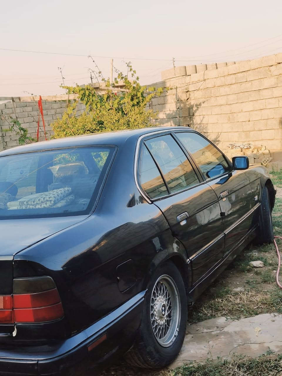 .525.B. M. سياره
موديل  . 1991. فول توماتيك گير محرك شرط محرك كبس سنويه 2030
تبريدثلج طخم تواير جديد سياره جاهزه ما يعوزها كلشي رقمها دولي مميز سعرها 55 ومجال بسيط.للتواصل ***********
